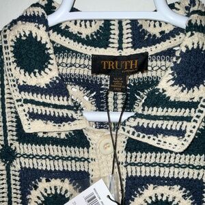 TRUTH by REPUBLIC CROCHET KNIT PATCHWORK ROSETTE NAVY CREAM BUTTON SHIRT M NWT